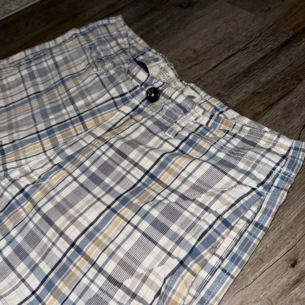 Y2K American Eagle Plaid Shorts - Picture 3 of 8